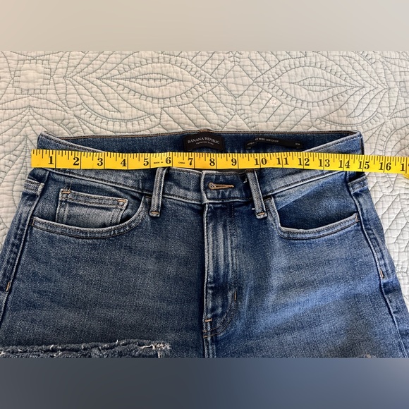 Banana Republic High-Rise Wide-Leg Crop Jeans - Picture 8 of 8